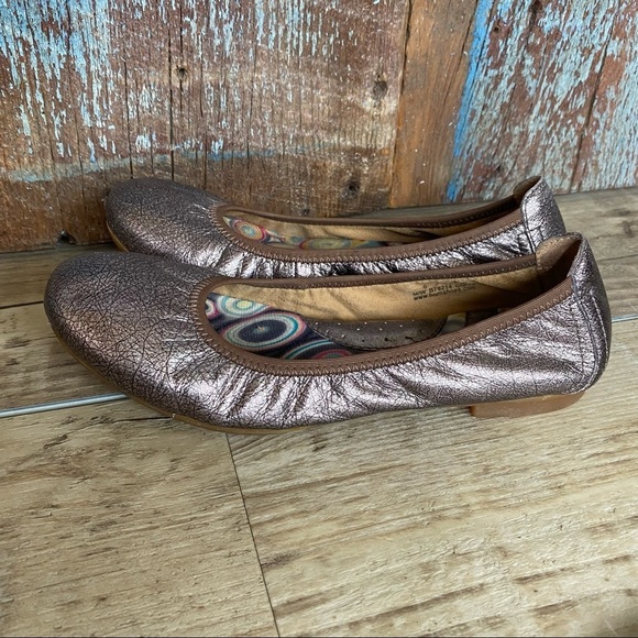 Born Metallic Leather Ballet Flat - Picture 3 of 8